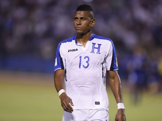 Video: Carlo Costly fue ovacionado por los aficionados