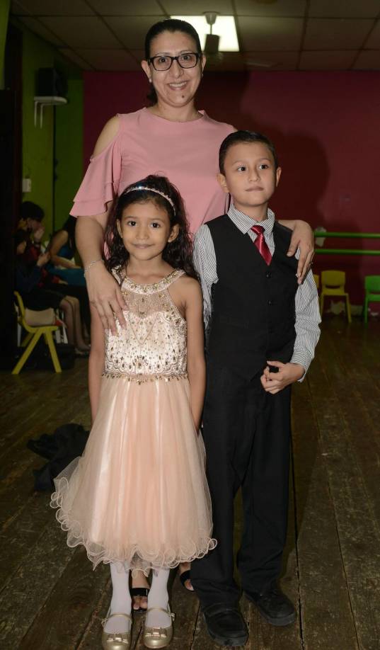 Lorena Rivera, Michelle y Miguel Sorto