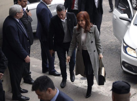 Kirchner comparece por segunda vez en juicio por corrupción