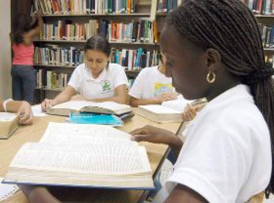 Charla para becas Fulbright