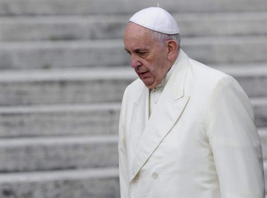 Papa Francisco anula las audiencias de hoy por fiebre