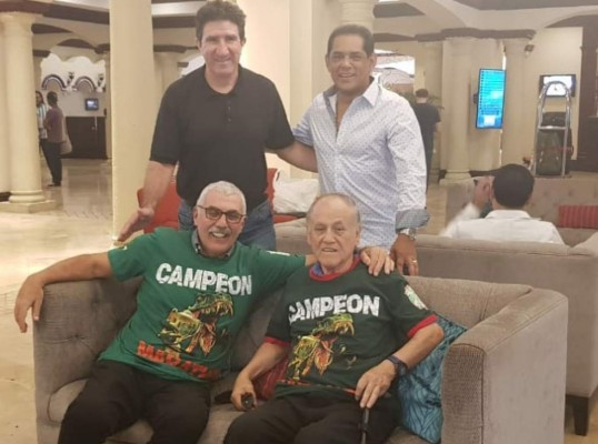 Héctor Vargas, Keosseián y 'Chelato' Uclés se reunieron para recordar viejos tiempos