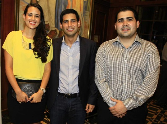 María Yuja, Rachid Maalouf y Memo Orellana.