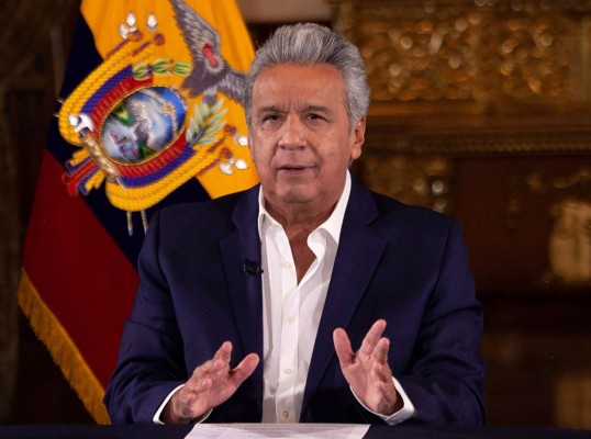 Moreno plantea reducir 50% su salario y de autoridades