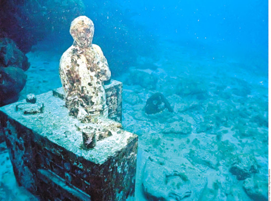 El museo submarino de Cancún