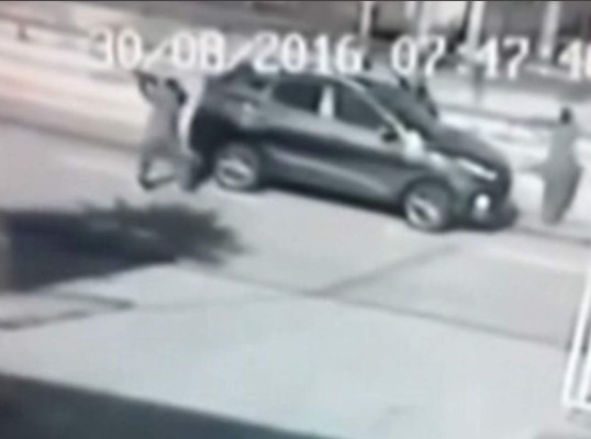 Cámara graba un secuestro en bulevar hondureño