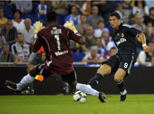 Real Madrid vence con autoridad al Espanyol