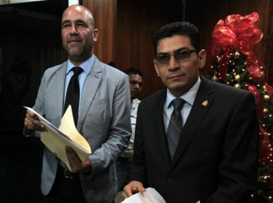 Walter Banegas nuevo jefe de bancada del PAC