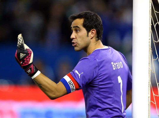 Claudio Bravo será presentado el lunes por el Barcelona