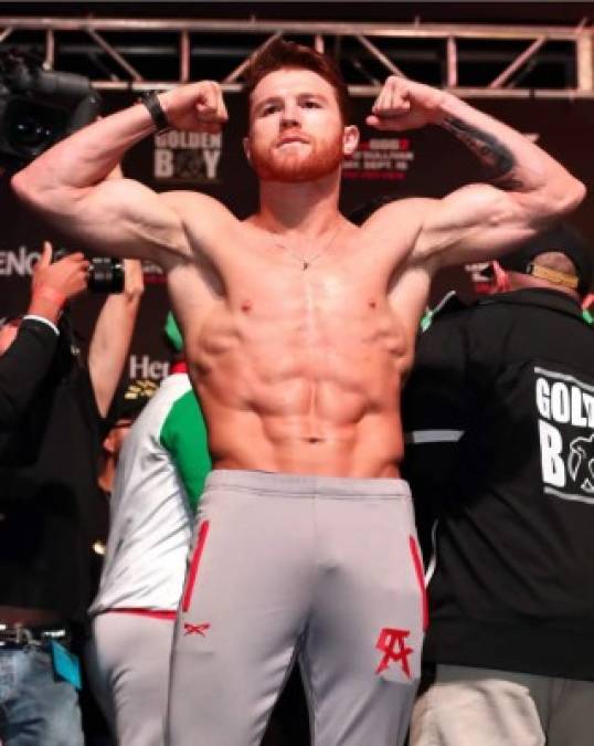 El boxeador mexicano Saúl 'Canelo' Álvarez pesó 159,4 libras.