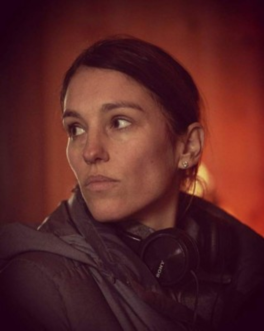 Así luce Amy Jo Johnson, la primera 'Ranger Rosa' en su cumpleaños 50