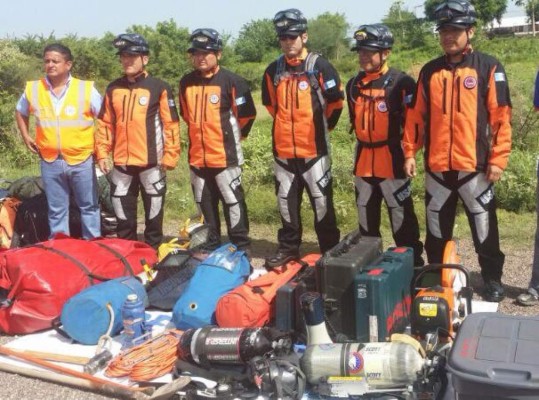 Continúa labor de rescate de los otros ocho mineros hondureños