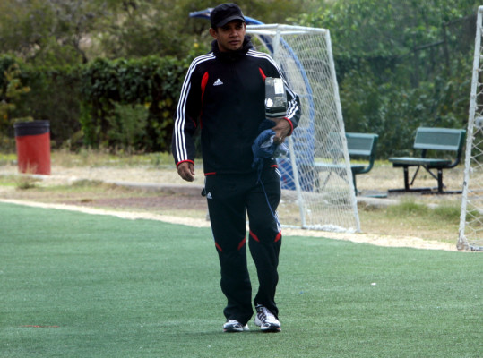 Amado Guevara, descartado por el Águila de El Salvador