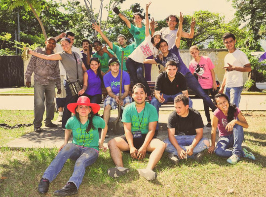 Hondureños pintan de arte y optimismo a San Pedro Sula