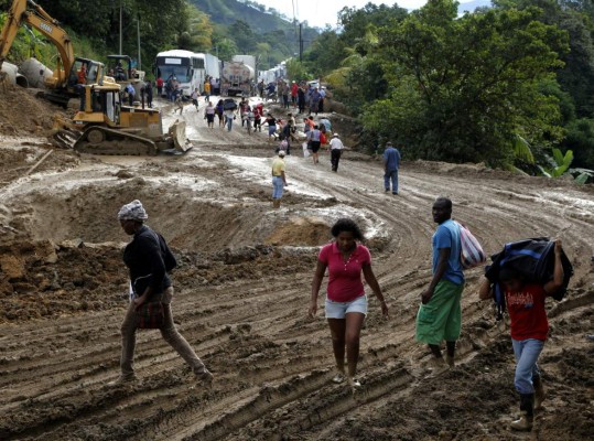 El valle del Aguán sigue postrado por las lluvias