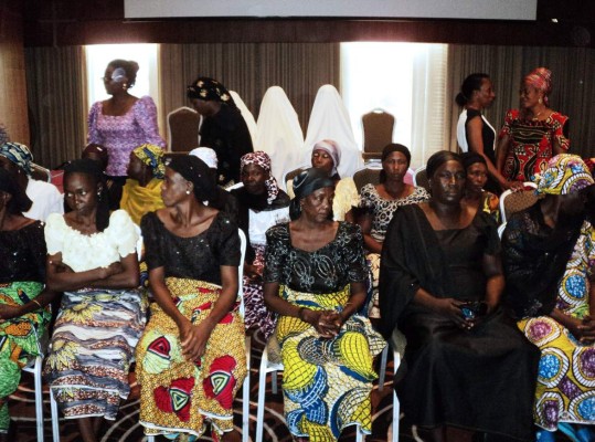 Las madres de adolescentes secuestradas en Nigeria cuentan su calvario