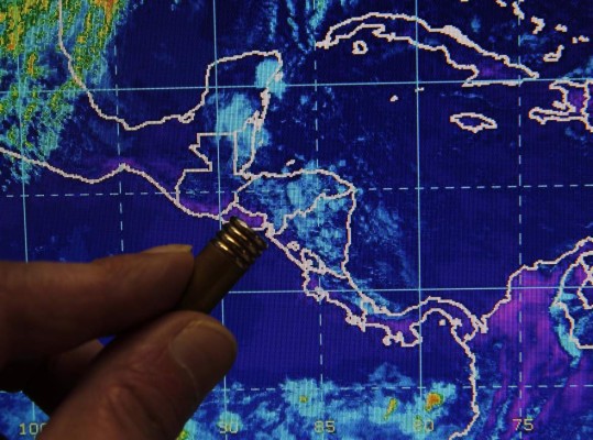 Ingreso de onda tropical dejará lluvias en varias regiones de Honduras