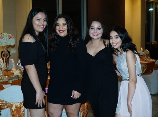 Los quince años de Valeria Torres