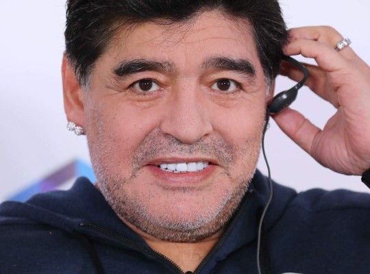 Diego Maradona fue intervenido por un pequeño sangrado digestivo