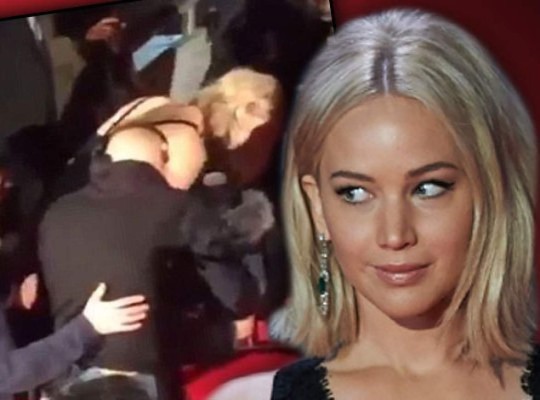 ¡Jennifer Lawrence se vuelve a caer!