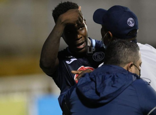 Video. El monumental enfado de Rubilio Castillo tras su expulsión en el Olimpia - Motagua