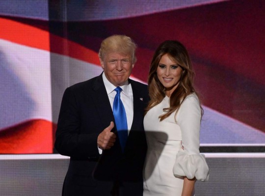 Diario de Nueva York publica polémicas fotos de Melania Trump