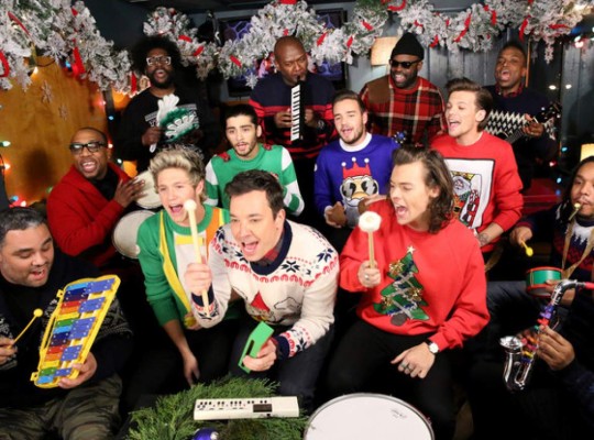 'One Direction” y Jimmy Fallon en dueto navideño