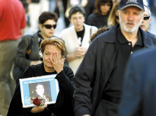 11-S: Manifestaciones ensombrecen aniversario