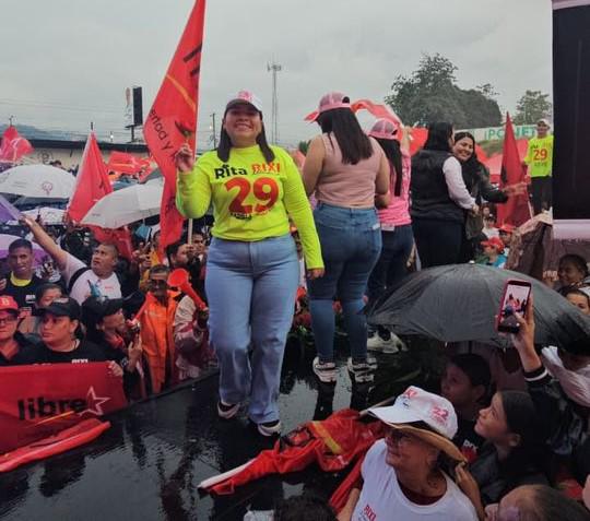 Virtual diputada de Libre celebra en redes, pero es reprendida por Scherly Arriaga