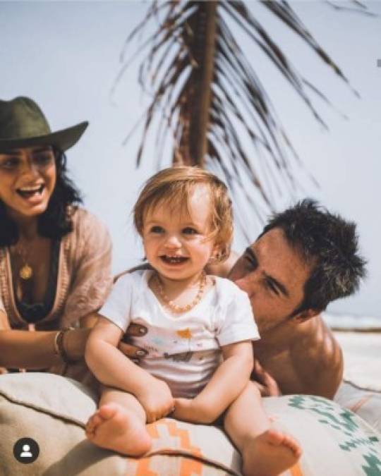 Kailani Ochmann Derbez o mejor conocida como Kai ha irrumpido en las redes sociales de sus padres, como la fiel compañera de viajes. <br/>