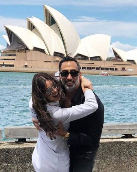 Después de casarse, Marlene Favela vivió por nueve meses en Sydney (Australia) junto a su esposo, tiempo en el cual también tuvo la oportunidad de convivir con la familia de su marido.