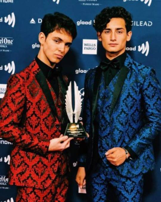 Los actores Emilio Osorio y Joaquín Bondoni siguen juntos después de la emisión de las novelas, está vez con un musical de su personaje en conjunto 'Aristemo'. <br/><br/>Aunque la prensa mexicana indica que la relación entre ambos actores está mal y que podrían haberse separado 'sentimentalmente'.