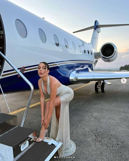 Georgina Rodríguez ya en el jet privado que la llevó a Cannes tras el Festival.