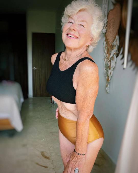 Abuela fitness e influencer: a sus 76 años asombra con atlético cuerpo