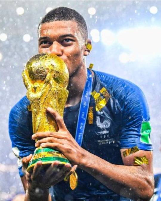 Tras ganar la Copa del Mundo en Rusia 2018, múltiples marcas se acercaron a Mbappé, pero el filtro que deben pasar es complejo y solo cinco marcas lo lograron.