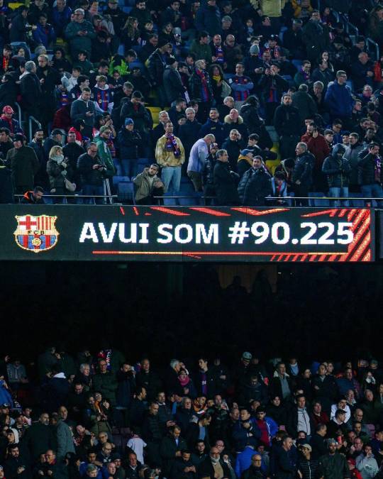 El Spotify Camp Nou registró una entrada de 90.225 aficionados en el partido Barcelona-Manchester United.