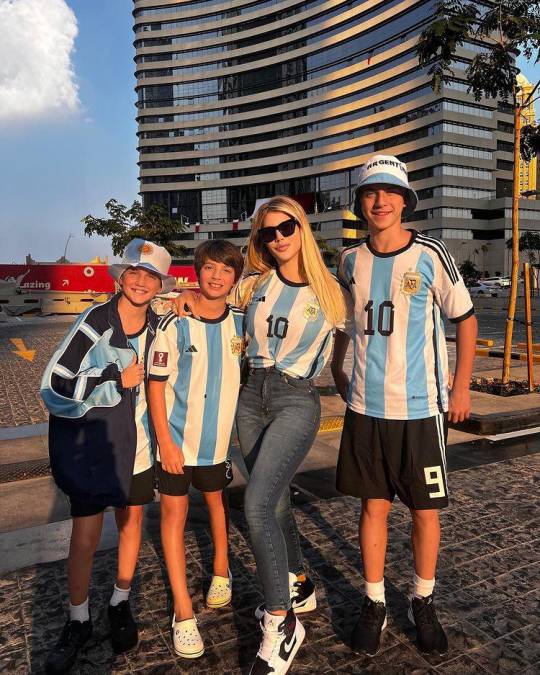 Wanda Nara se encuentra actualmente disfrutando de unos días de vacaciones con sus hijos e incluso estuvo en la gran final del Mundial entre Argentina y Francia.