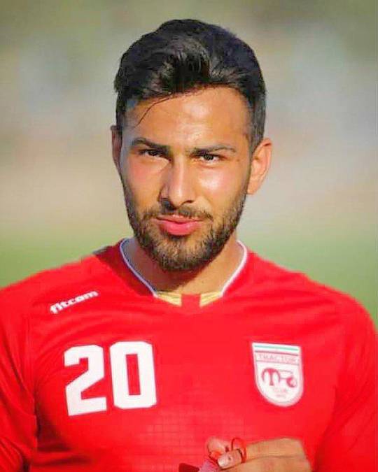 El jugador de 26 años ha jugado en algunos de los clubes más importantes de Irán. 