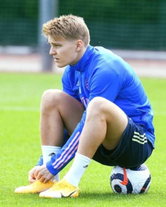 Martin Ødegaard: El talentoso centrocampista noruego ha afirmado a 'Sky Sports Alemania' que se encuentra encantado en el Arsenal, pero que es consciente de que pertenece al Real Madrid: 'Tendremos que hablar con ellos. Es importante saber qué es lo que quieren', indicó. Foto Facebook Arsenal.