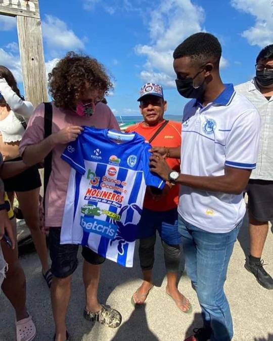 Luisito Comunica fue sorprendido por el Victoria, líder de la Liga Nacional de Honduras