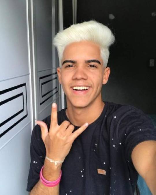 Flavio Nogueira interpretará a: Thiago<br/><br/>Llega directamente desde Brasil tras ser seleccionado a través de una convocatoria que el productor Pedro Damián lanzó días atrás en el país de la samba. Es su primer trabajo en México. <br/><br/>Instagram: @flavionogueira1