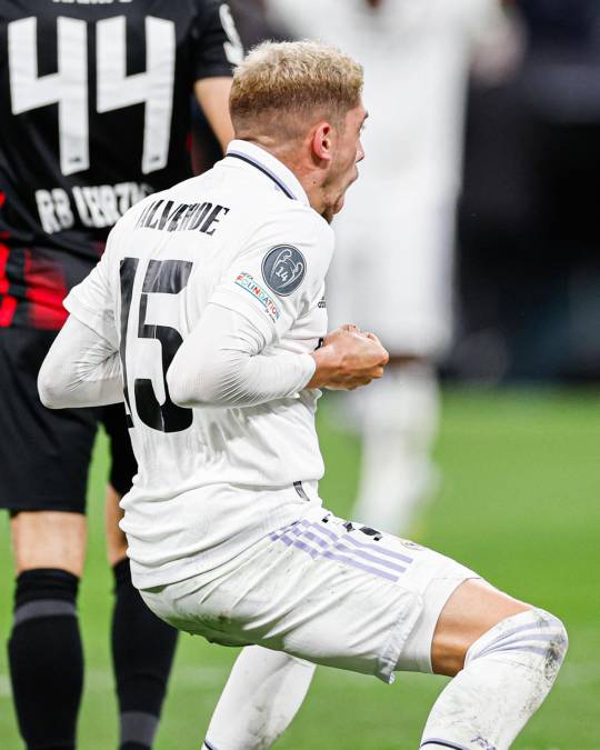 La euforia de Fede Valverde celebrando su gol que adelantó al Real Madrid, 1-0 contra el RB Leipzig.