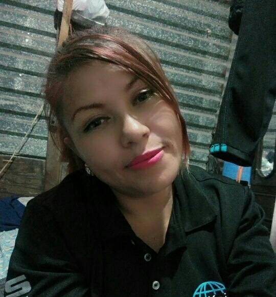 A Maribel le sobreviven dos niños menores de edad.