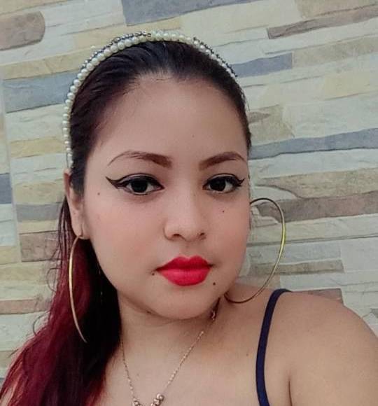 Su asesino lanzó el cuerpo dentro de bolsas negras en una cuneta. 