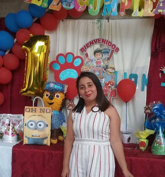 Reportes de medios mexicanos indican que sujetos armados atacaron dos vehículos en los que viajaban migrantes por Sonora, México.