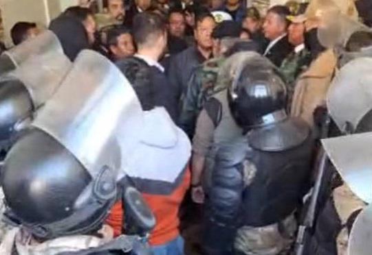 “Le ordeno que se repliegue”: Tenso enfrentamiento entre Arce y comandante del Ejército