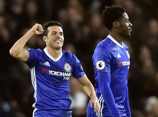 El Chelsea golea y se escapa en el liderato de la Premier League