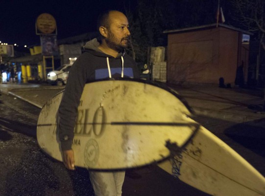 Al menos cinco muertos y un millón de evacuados por terremoto en Chile