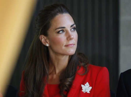 Duquesa teme por espía en el palacio