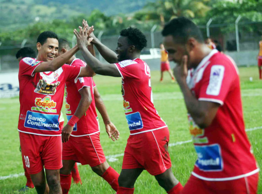 Real Sociedad se hace respetar en casa y arrolla al Platense